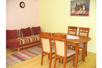 Eslovaquia Privát Komjatná, Exterior